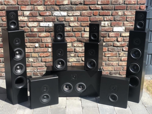 Build your own Beatclub Base loudspeaker - black floorstander set